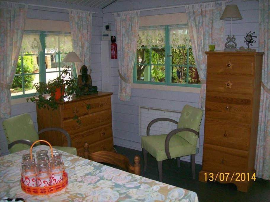 Le Chalet De La Grenouille Verte Tursac Kültér fotó